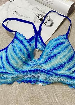 Victoria’s secret чудовий  яскравий мереживний бюст як новий