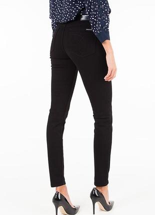 Нові чорні жіночі джинси calvin klein jeans ckj 011: mid rise skinny
