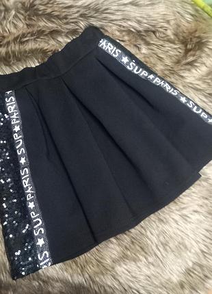 Шкільна спідничка