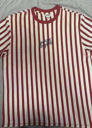 Оригінальна футболка guess