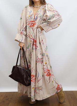 Пишна кремова сукня-балахон