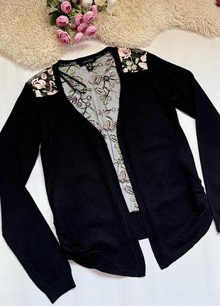 Ніжна накидка-кардиган з оригінальною спинкою