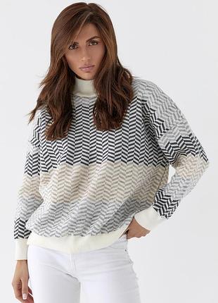 Светр жіночий в'язаний, молочний