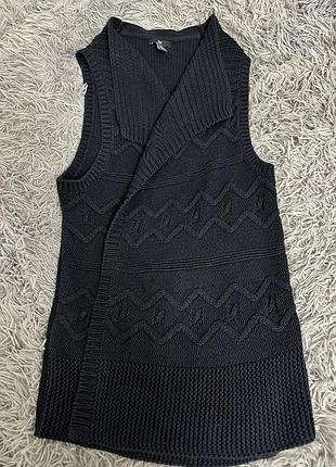 В'язана жилетка на запах