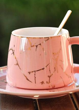 Чашка с блюдцем "мрамор", 200 мл (цвет - розовый)