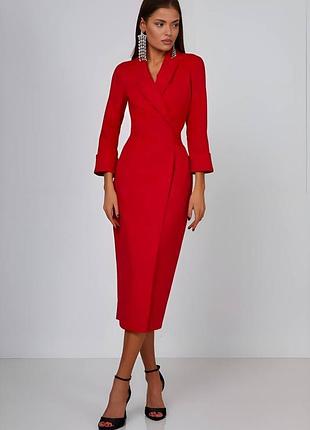 Стильное женское платье миди