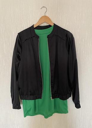 Сатиновий чорний бомбер