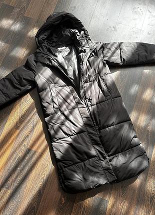 Тепла, довга куртка reserved