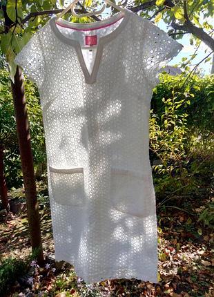 Сукня з прошви