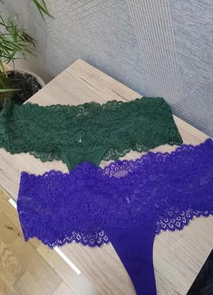 Красивый комплект из двух трусиков