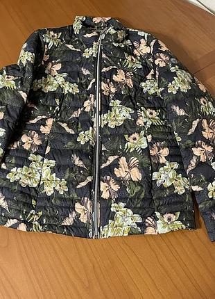 Куртка. женская. miss etam