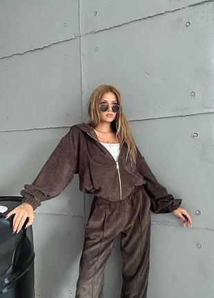 Спортивный костюм