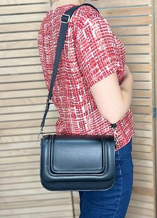 Женская стильная и качественная сумка из эко кожи черная