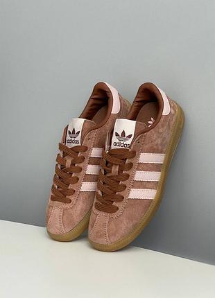 Кросівки жіночі adidas bermuda preloved