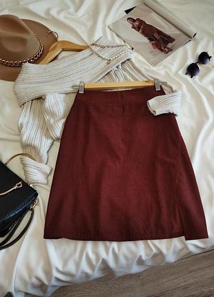 Коричневая юбка мини shein из микровельвета.