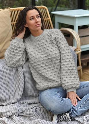 Обʼємний светр оверсайз