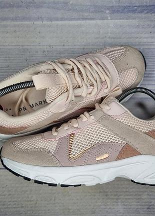 Кроссовки primark