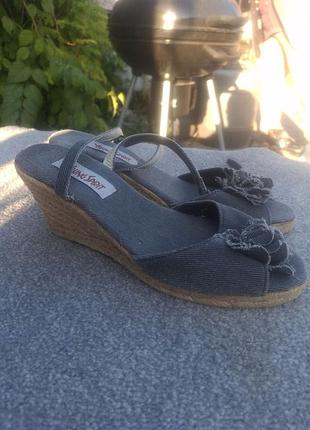 Туфли женские