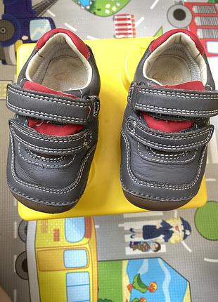 Шкіряні черевики кросівки для перших кроків 11 см устілка clark’s