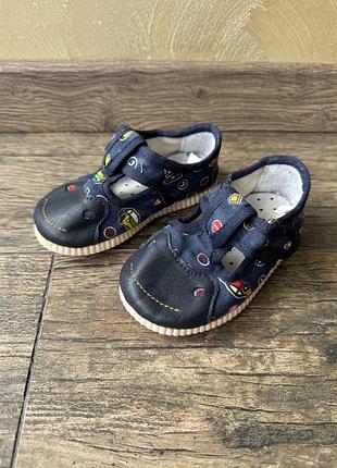 Дитячі сандалі 21-22 р (устілка 13см)