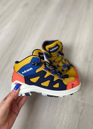 Ботинки деми оригинал lowa гг.30