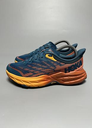 Трейлові бігові кросівки hoka one one speedgoat 5 vibram оригінал