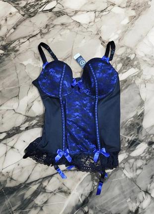 Корсет с кружевом