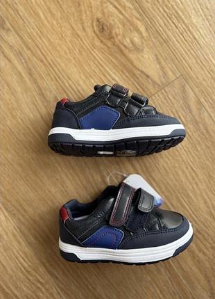 Кросівки на хлопчика