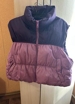 Продам женскую жилетку
