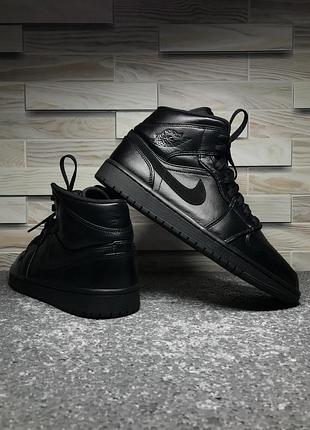 Кросівки nike jordan air 1 mid . оригінал