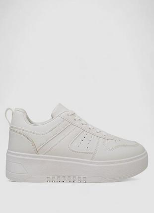 Кроссовки из эко-кожи