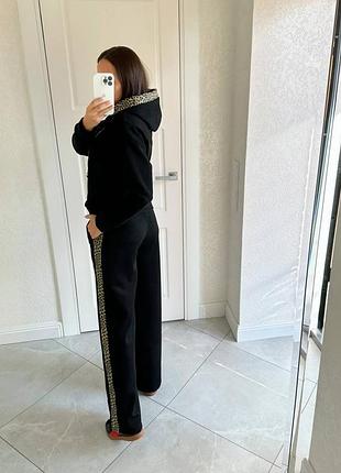 Костюм женский