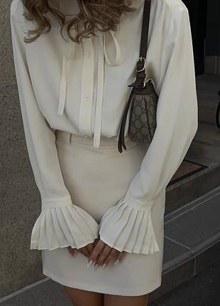 Стильная рубашка с воланами