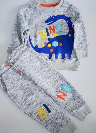 Стильний костюм 4-5 р 104-110 см 150 грн