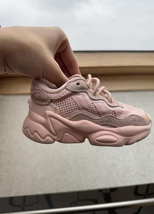Кросівки 21 розмір adidas ozweego
