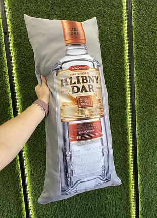 Прикольная подушка с принтом хлебный дар