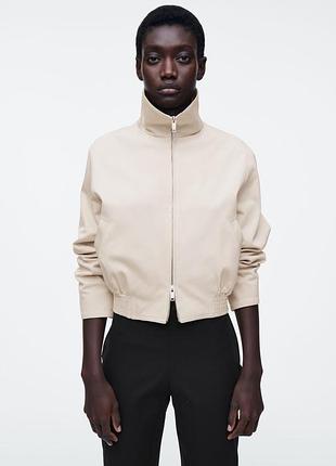 Бомбер жіночий cos funnel-neck bomber jacket / 36 є такі ж штани