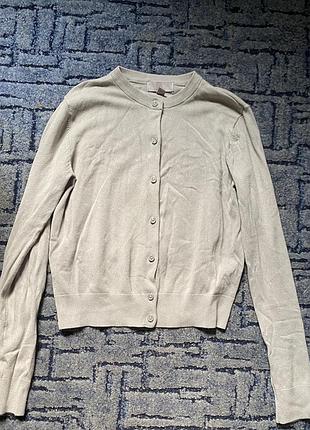 Кардиган в ніжному кольорі