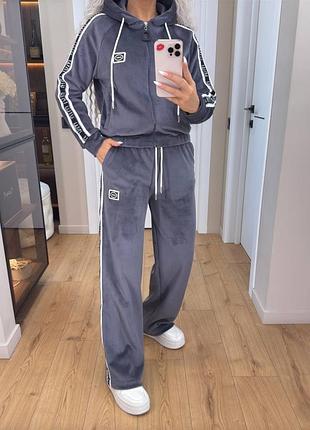 Костюм женский велюровый кофта и штаны со стразами серый 42-52 гг