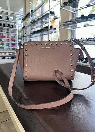 Сумка в пудровом цвете