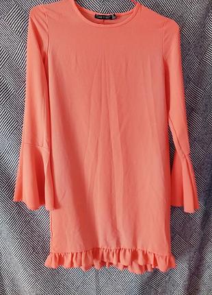 Платье женское летнее мини с красивым подолом и рукавами