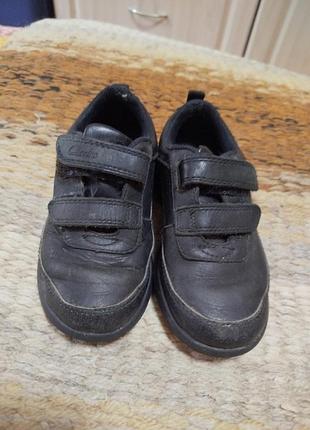 Кроссовки кожа