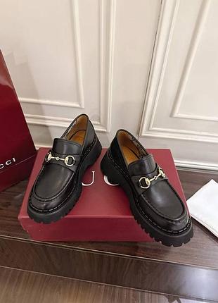 Туфлі жіночі шкіряні чорні