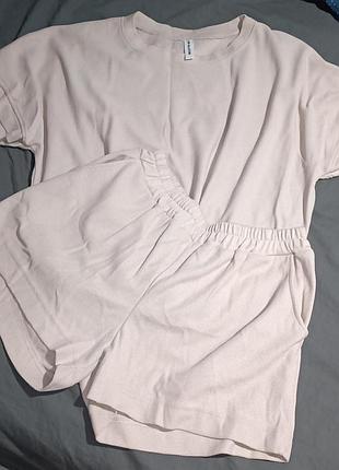 Костюм жіночий з них