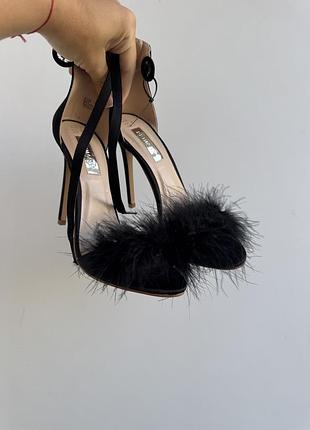 Новые туфли босоножки на шпильке