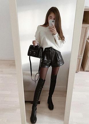 Кожаные черные шорты с поясом женские шорты из эко кожи с ремнем жіночі чорні шкіряні шорти з поясом з еко шкіри з ремнем