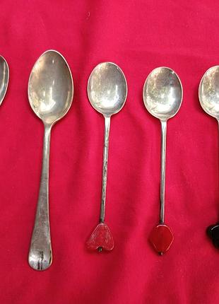 Столовые приборы.