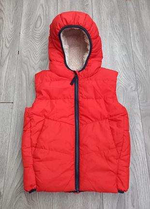 Жилетка безрукавка