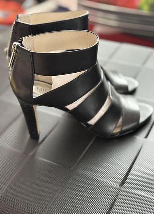 Mk шкіряні босоніжки, туфлі