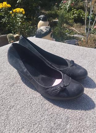 Женские туфли